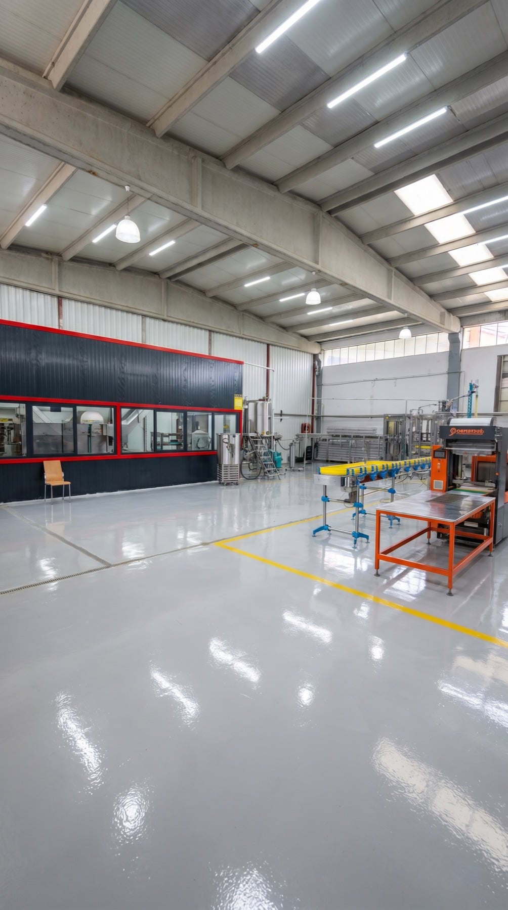 Arseven A.Ş. üretim hattı ve fabrika iç görünümü